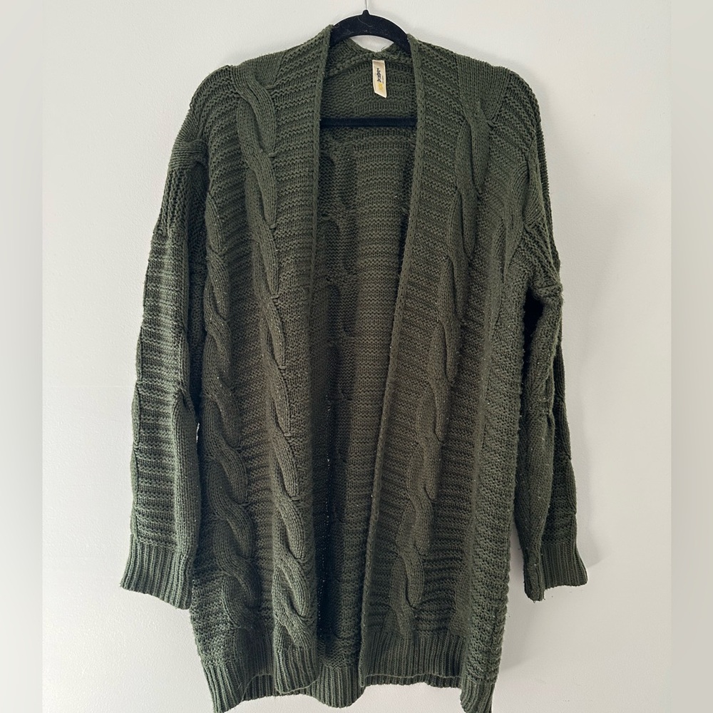 Lara Olive Cable Knit Cardigan Sweater size M/L